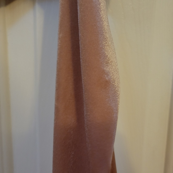 House of CB Holly Blush Velvet Long Sleeved Corset - Picture 12 of 16